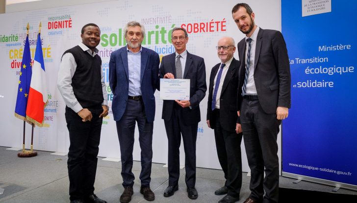 Cérémonie de remise des prix aux lauréats de l’appel à projets « Solutions innovantes pour l’accès à l’énergie hors réseaux » (Hôtel de Roquelaure - Paris)