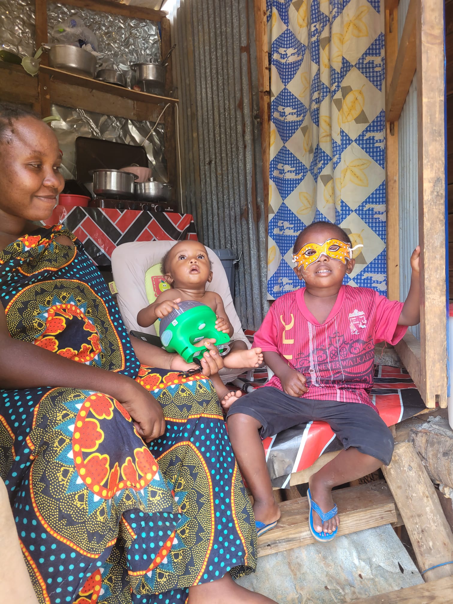 Lampes solaires Mayotte Electriciens sans frontières